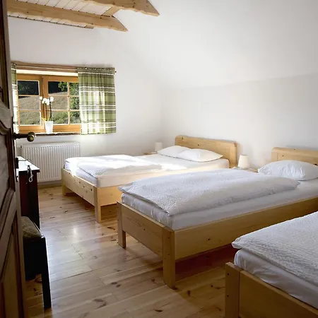 Pod Gora Karczmisko Bed and breakfast 3*