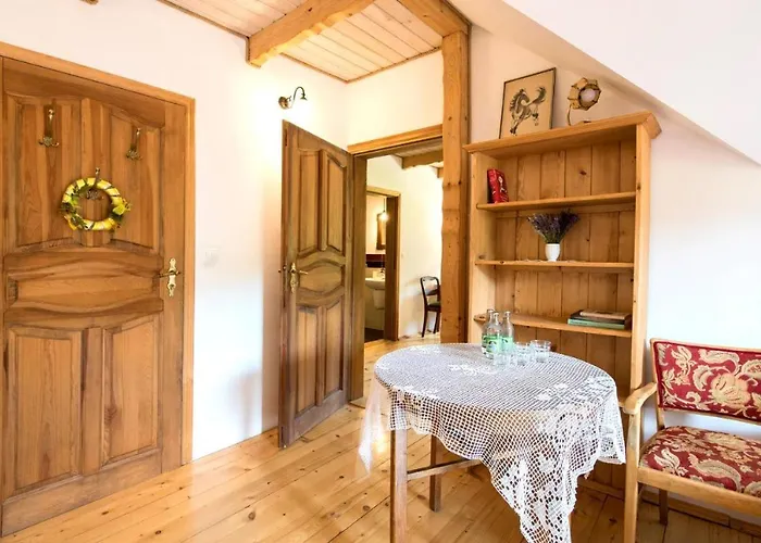 Bed & Breakfast Pod Gora Karczmisko 3*